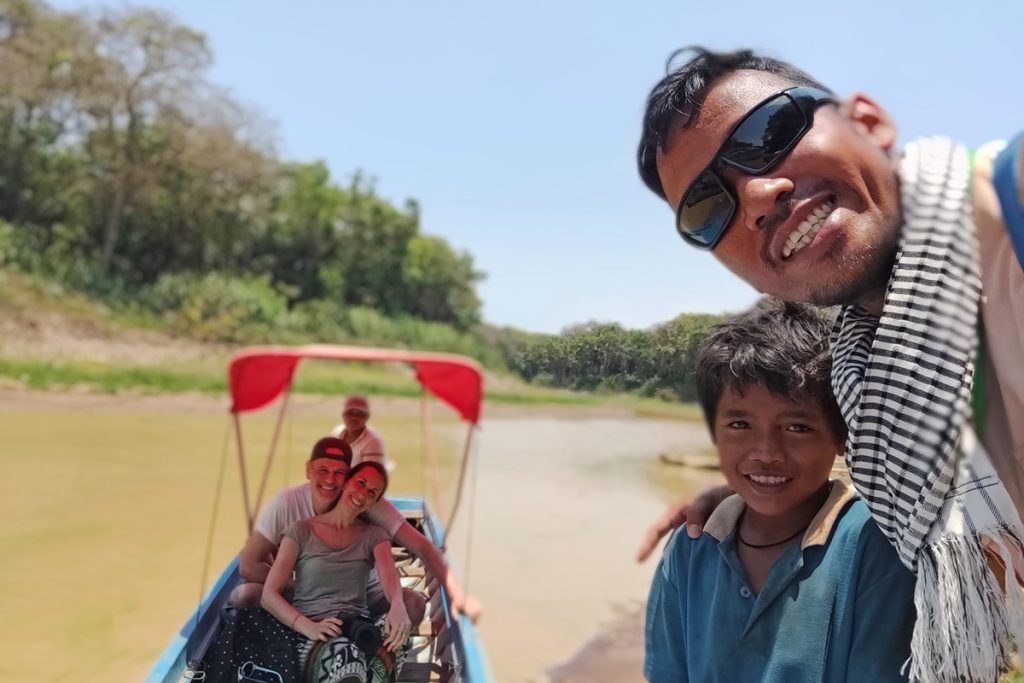 Kampong-Pluck-cambogia-giro-sul-fiume-villaggi