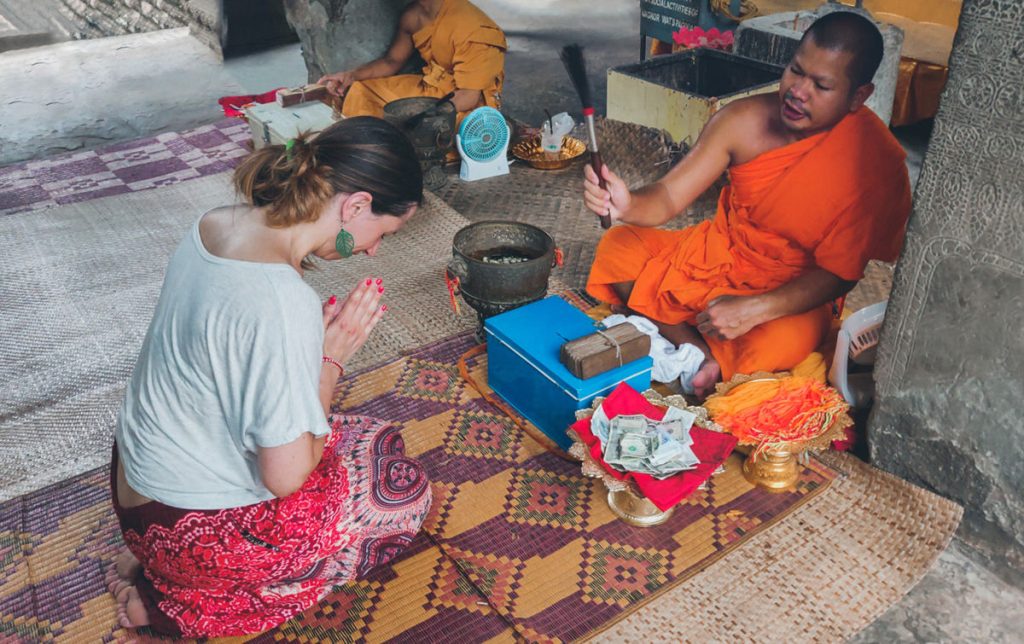 angkor-wat-benedizione-monaco