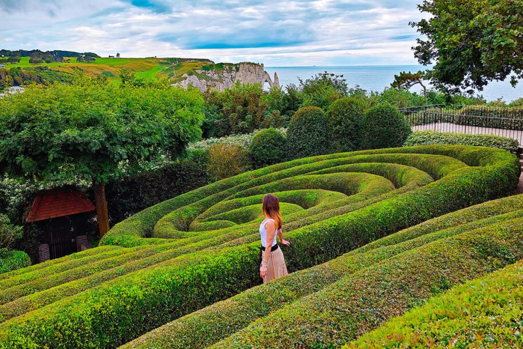 giardini di etretat in normandia