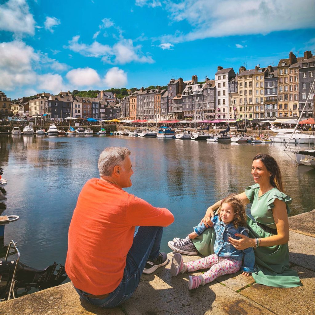 la visuale migliore di honfleur on the road in normandia con meraviglie del mondo travel blog